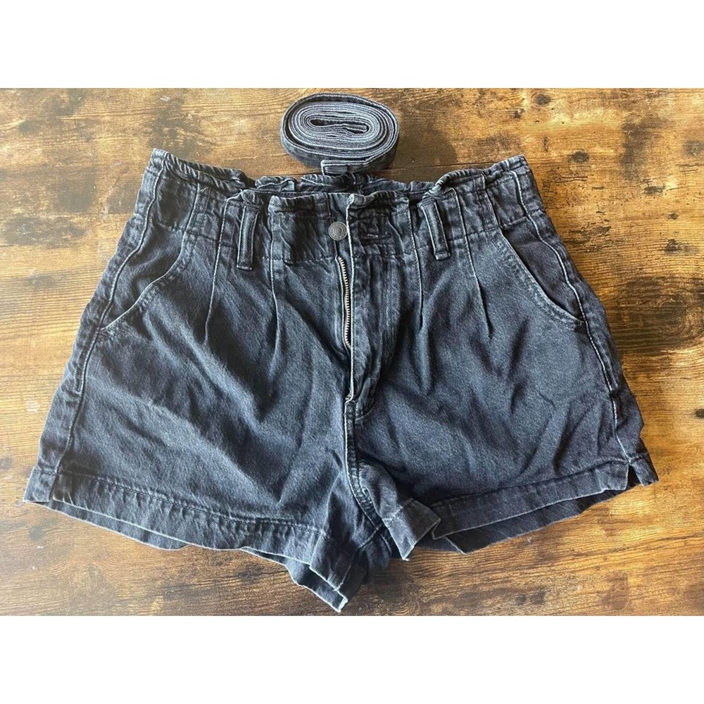 American Eagle AE Black Pleated Jean Shorts Size 4